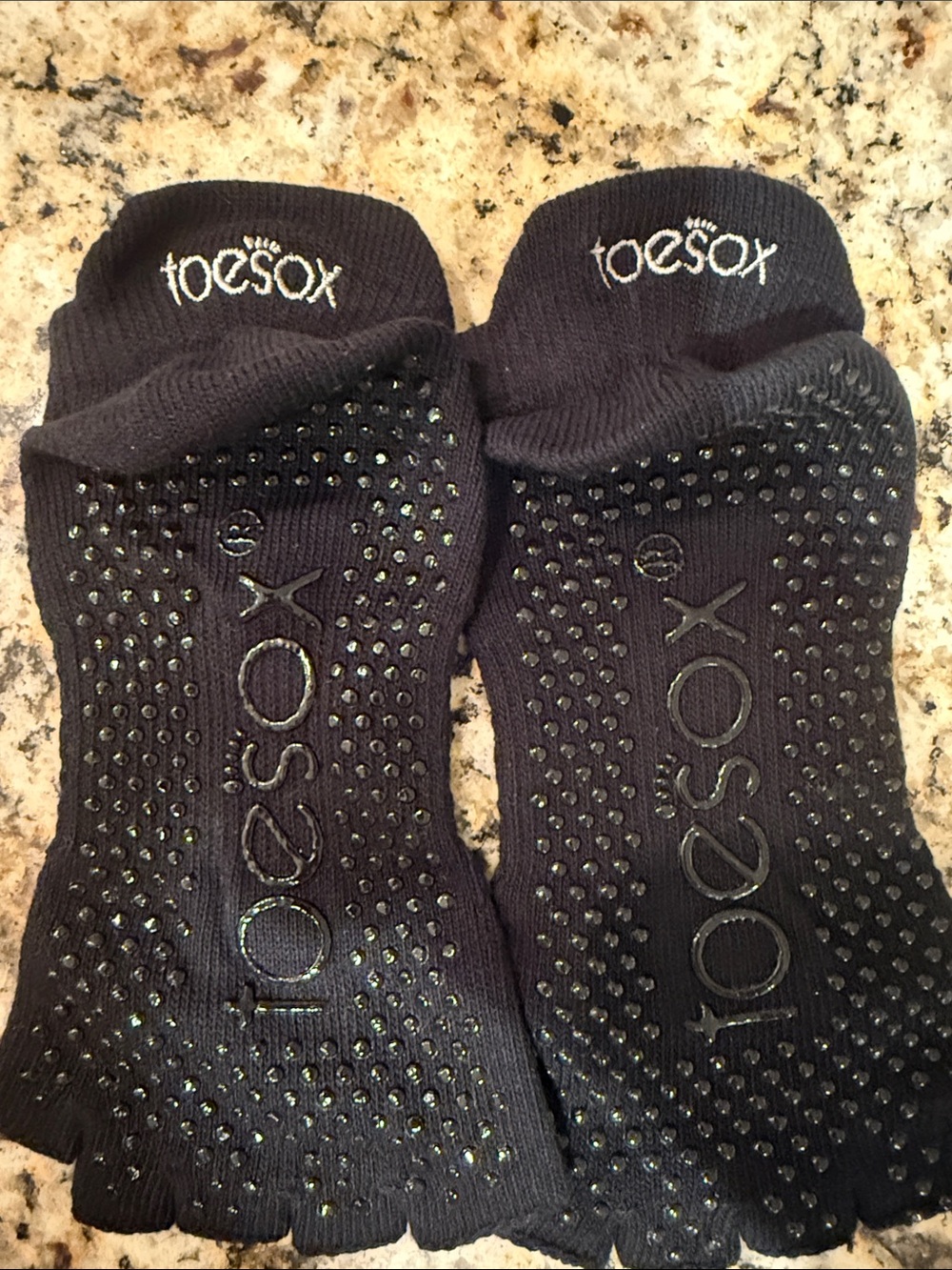 Grip Half Toe Low Rise Socks - Picture 2 of 2